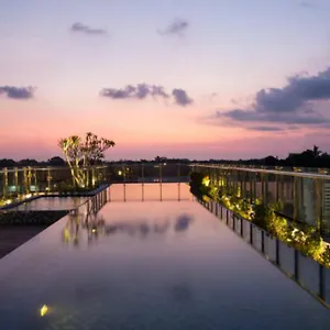 Santika 3*, Seminyak Indonésie