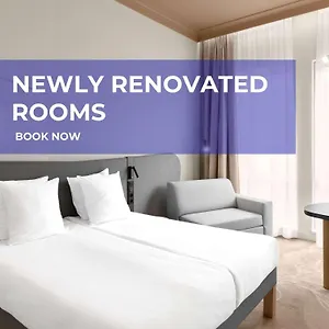 **** Hotell Moevenpick Centre Ungern